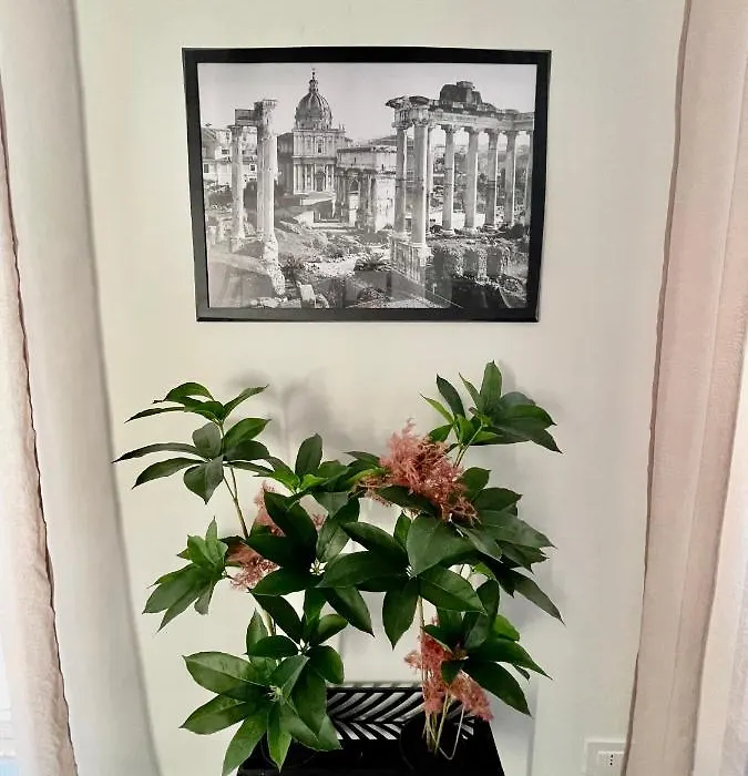 Privatehouseinrome-1