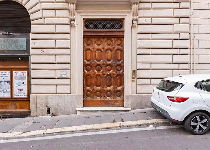 Clemente XII Al Quirinale House